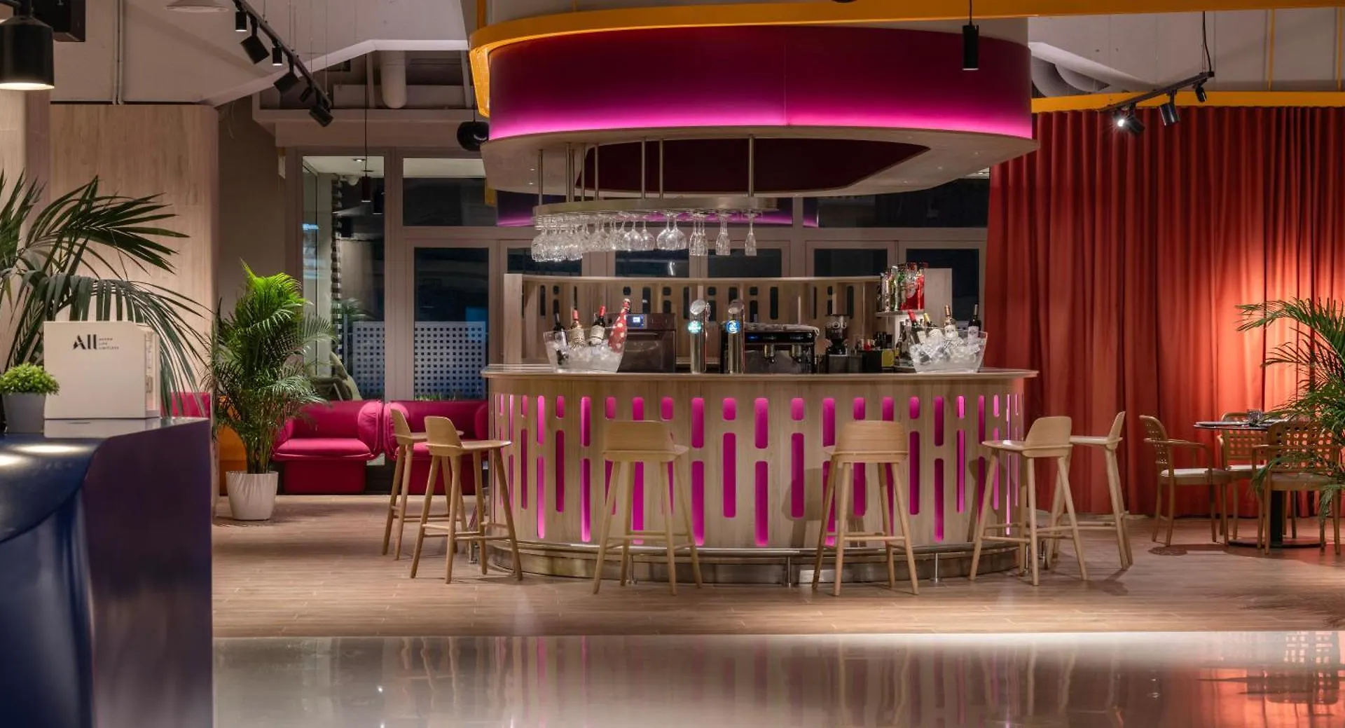 Ibis Styles Barcelona Sant Joan Despi Hotel